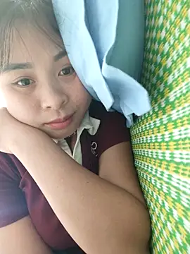 Snapshot of Squirrel-Pear chatting on November 12, 4:38 am Squirrel-Pear online show from November 12, 4:38 am