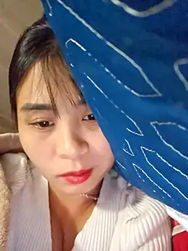 Snapshot of Squirrel-Pear chatting on November 30, 3:13 pm Squirrel-Pear online show from November 30, 3:13 pm