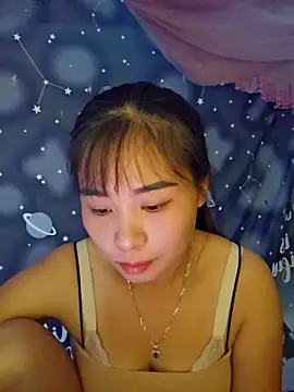 Snapshot of Squirrel-Pear chatting on October 21, 11:37 pm Squirrel-Pear online show from October 21, 11:37 pm