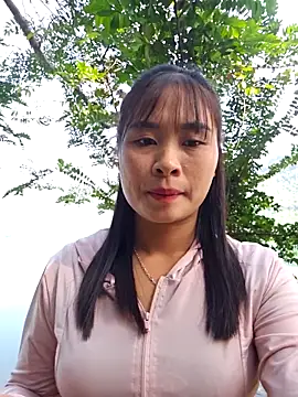 Snapshot of Squirrel-Pear chatting on December 1, 3:40 am Squirrel-Pear online show from December 1, 3:40 am