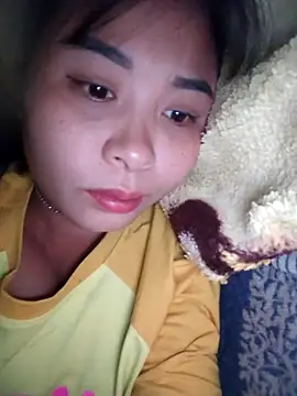 Snapshot of Squirrel-Pear chatting on November 14, 10:02 pm Squirrel-Pear online show from November 14, 10:02 pm