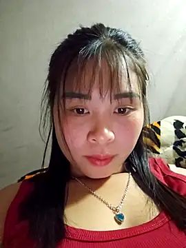 Snapshot of Squirrel-Pear chatting on December 2, 5:53 am Squirrel-Pear online show from December 2, 5:53 am