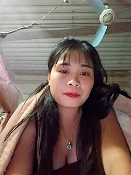 Snapshot of Squirrel-Pear chatting on November 22, 3:00 pm Squirrel-Pear online show from November 22, 3:00 pm