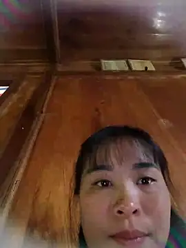 Snapshot of Squirrel-Pear chatting on October 26, 3:18 am Squirrel-Pear online show from October 26, 3:18 am