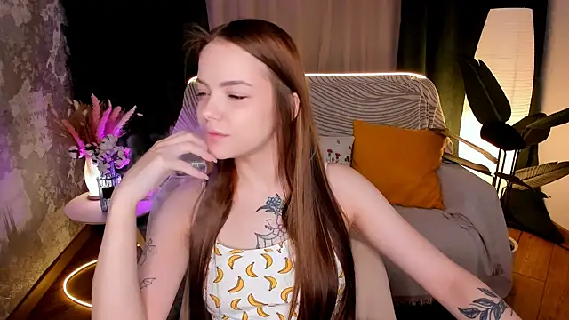 MelissaBell  online show from November 15, 1:53 am