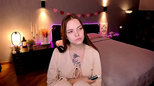 MelissaBell  online show from November 18, 2:16 am