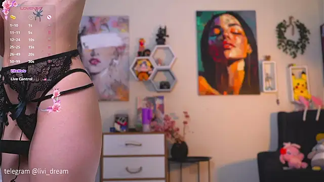 Snapshot of VernitaFiscalini chatting on February 15, 4:13 am VernitaFiscalini online show from February 15, 4:13 am