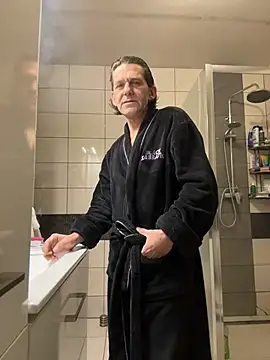 kon77777 online show from November 26, 3:39 am