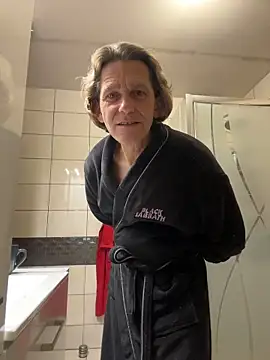 kon77777 online show from November 15, 5:44 am