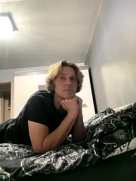 kon77777 online show from October 21, 4:06 pm