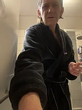 kon77777 online show from November 28, 3:17 am