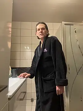 kon77777 online show from November 30, 4:46 am