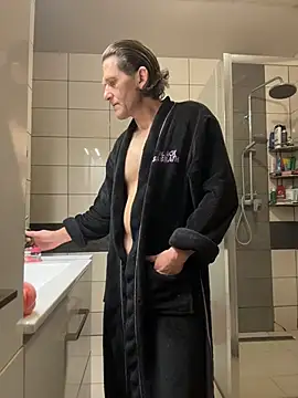 kon77777 online show from November 22, 5:06 am