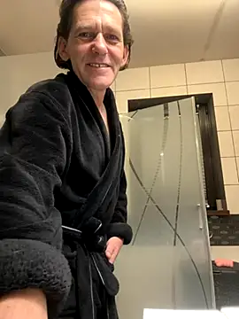 kon77777 online show from November 5, 3:31 am