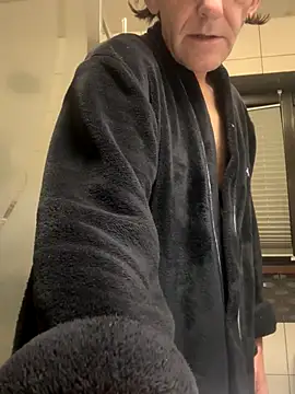 kon77777 online show from November 4, 4:05 am