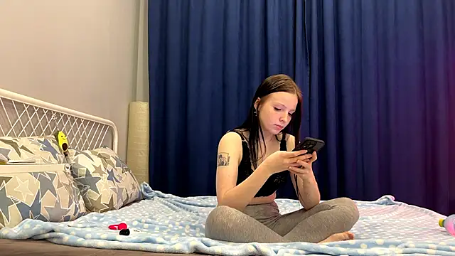 lunavoyce online show from October 25, 12:32 am