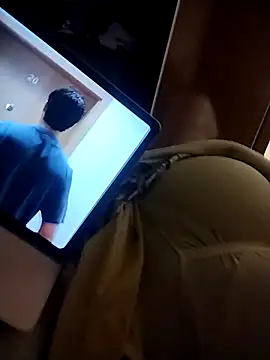 Casal em chamas online show from January 17, 1:20 am