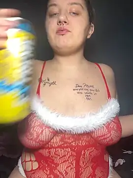 Snapshot of Kayliee420 chatting on November 23, 12:42 am Kayliee420 online show from November 23, 12:42 am