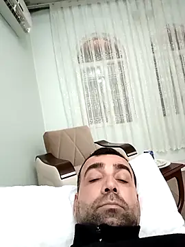 Bugattiveyron1 online show from April 28, 8:35 pm