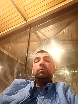 Bugattiveyron1 online show from December 5, 9:01 pm