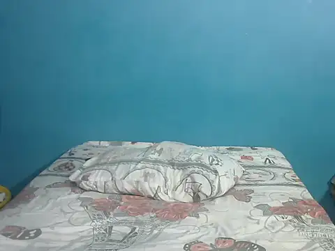 SexySlender  online show from November 8, 4:10 pm