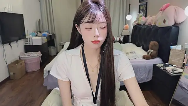 Snapshot of Onecutelittle chatting on May 29, 1:17 pm Onecutelittle online show from May 29, 1:17 pm