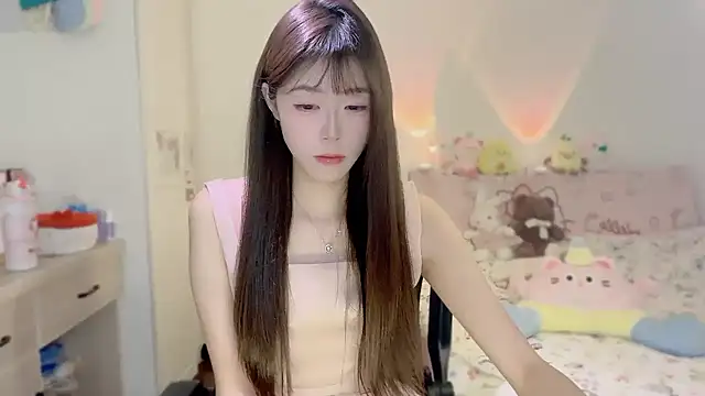 Snapshot of Onecutelittle chatting on November 16, 5:45 am Onecutelittle online show from November 16, 5:45 am