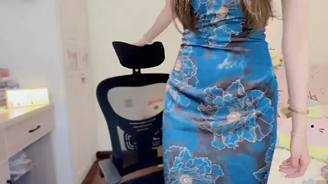 Snapshot of Onecutelittle chatting on November 3, 6:29 am Onecutelittle online show from November 3, 6:29 am