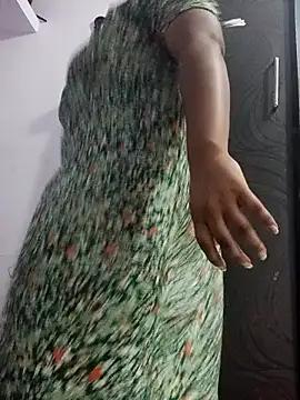 Snapshot of kannada-kavya chatting on October 21, 5:51 am kannada-kavya online show from October 21, 5:51 am