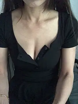 Snapshot of Kylie_beem chatting on July 16, 9:06 am Kylie beem online show from July 16, 9:06 am