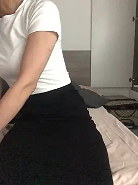 Snapshot of Kylie_beem chatting on July 11, 8:36 am Kylie beem online show from July 11, 8:36 am