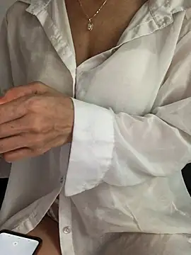 Kylie beem online show from June 10, 7:53 am