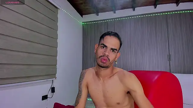 Snapshot of Mystic_sexzonexxx chatting on November 20, 1:34 pm Mystic sexzonexxx online show from November 20, 1:34 pm