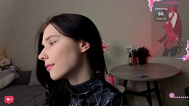 Snapshot of Mell_Hyees chatting on November 16, 4:45 pm Mell Hyees online show from November 16, 4:45 pm