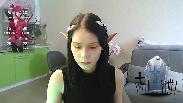 Snapshot of Mell_Hyees chatting on October 30, 11:41 am Mell Hyees online show from October 30, 11:41 am