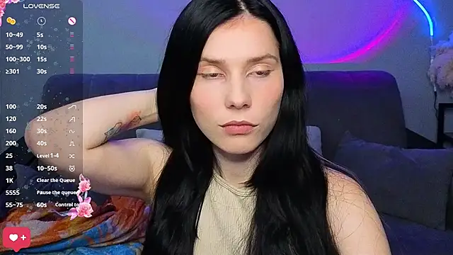 Snapshot of Mell_Hyees chatting on December 4, 6:18 pm Mell Hyees online show from December 4, 6:18 pm