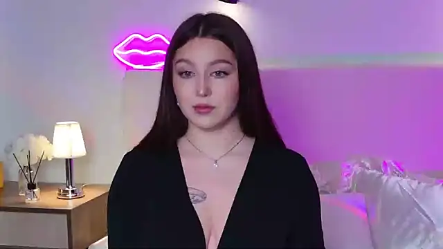  Tessa May  online show from October 31, 9:22 pm