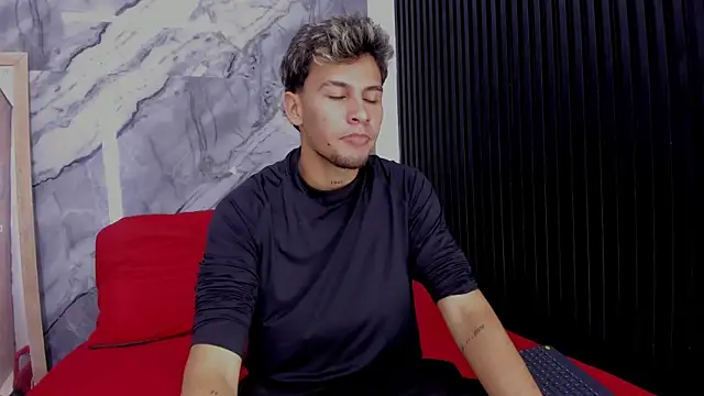 Alan-Smith1 online show from November 20, 7:36 pm