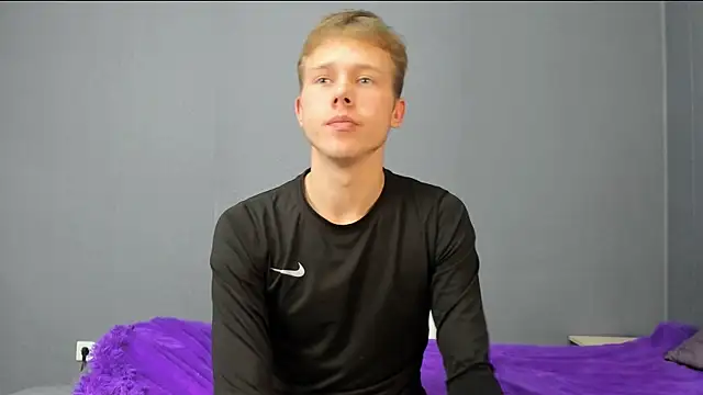 Snapshot of tvelweek chatting on November 5, 5:27 pm tvelweek online show from November 5, 5:27 pm