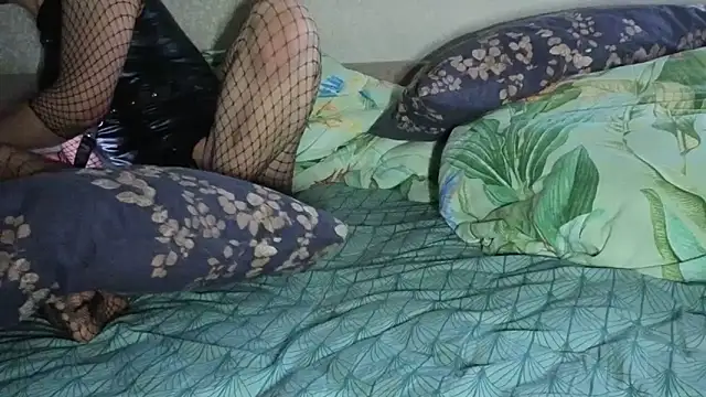 Very-sweet online show from March 4, 6:04 pm