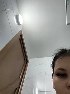 Snapshot of Jan_Betta chatting on November 15, 10:47 pm Jan Betta online show from November 15, 10:47 pm