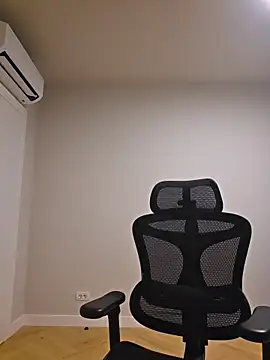 MiaRides19 online show from April 7, 8:21 pm