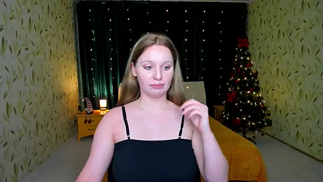 Snapshot of KyleyJacksone chatting on December 3, 7:13 pm KyleyJacksone online show from December 3, 7:13 pm