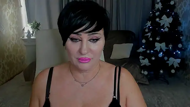 Snapshot of KyleyJacksone chatting on December 14, 10:21 am KyleyJacksone online show from December 14, 10:21 am