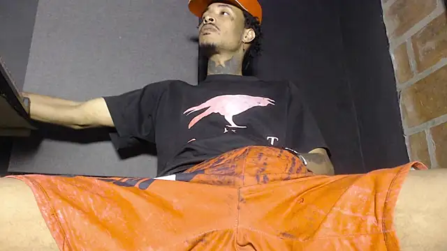 Anaconda larga online show from March 2, 2:24 pm