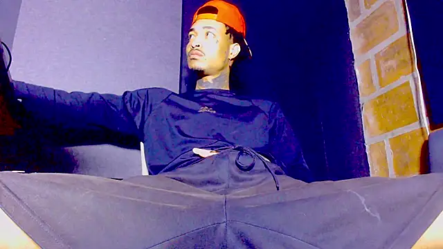 Anaconda larga online show from February 13, 1:22 pm