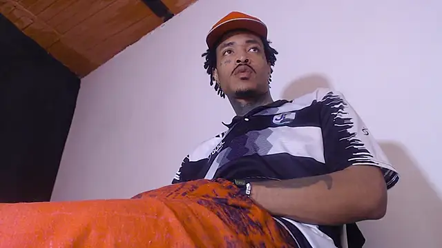 Anaconda larga online show from April 1, 1:23 pm