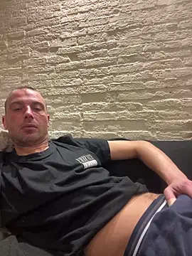 Snapshot of Rotteei1 chatting on February 23, 7:58 pm Rotteei1 online show from February 23, 7:58 pm