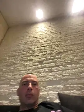 Rotteei1 online show from April 10, 6:20 am