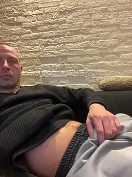 Rotteei1 online show from March 22, 6:48 am